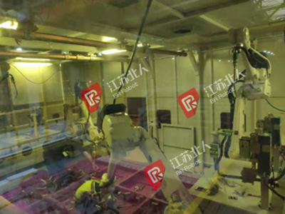 某客车的侧围、顶盖自动化焊接站