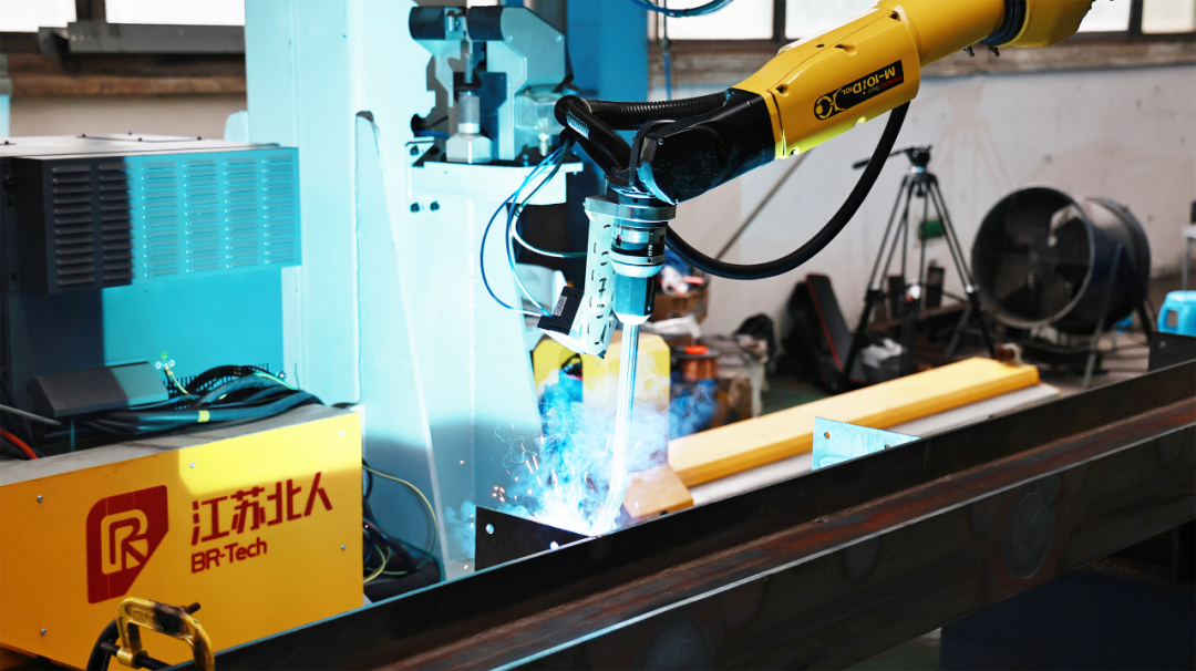 北人具身视界 | 当焊接机器人长出“大脑”